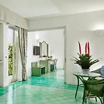 Отель Miramalfi 5*