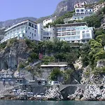 Отель Miramalfi