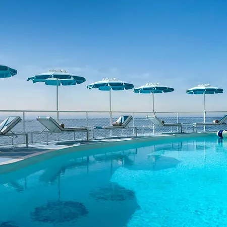 Ξενοδοχείο Miramalfi 5*