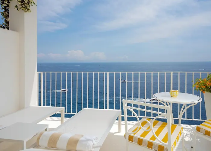 Hotell Miramalfi 5*