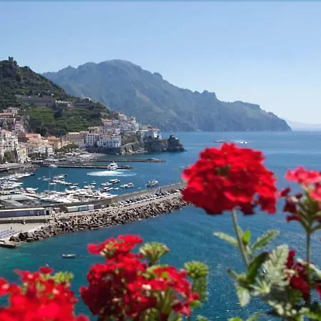 Otel Miramalfi 5*