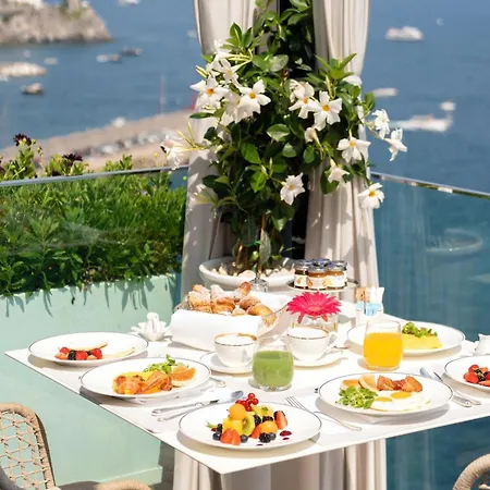 Hotel Miramalfi 5*