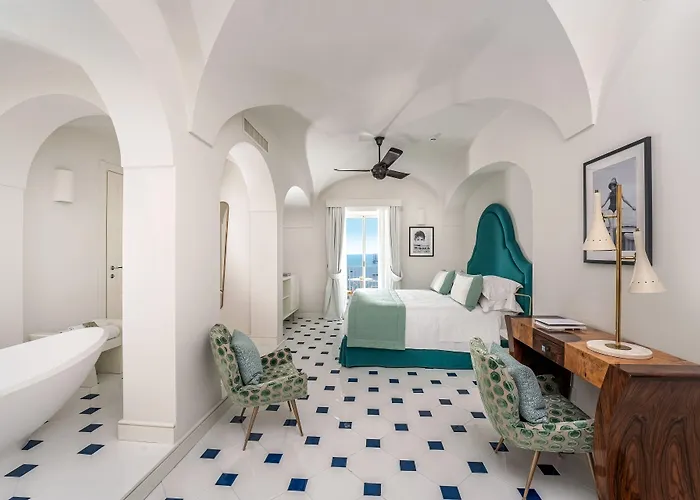 Miramalfi מלון אמאלפי